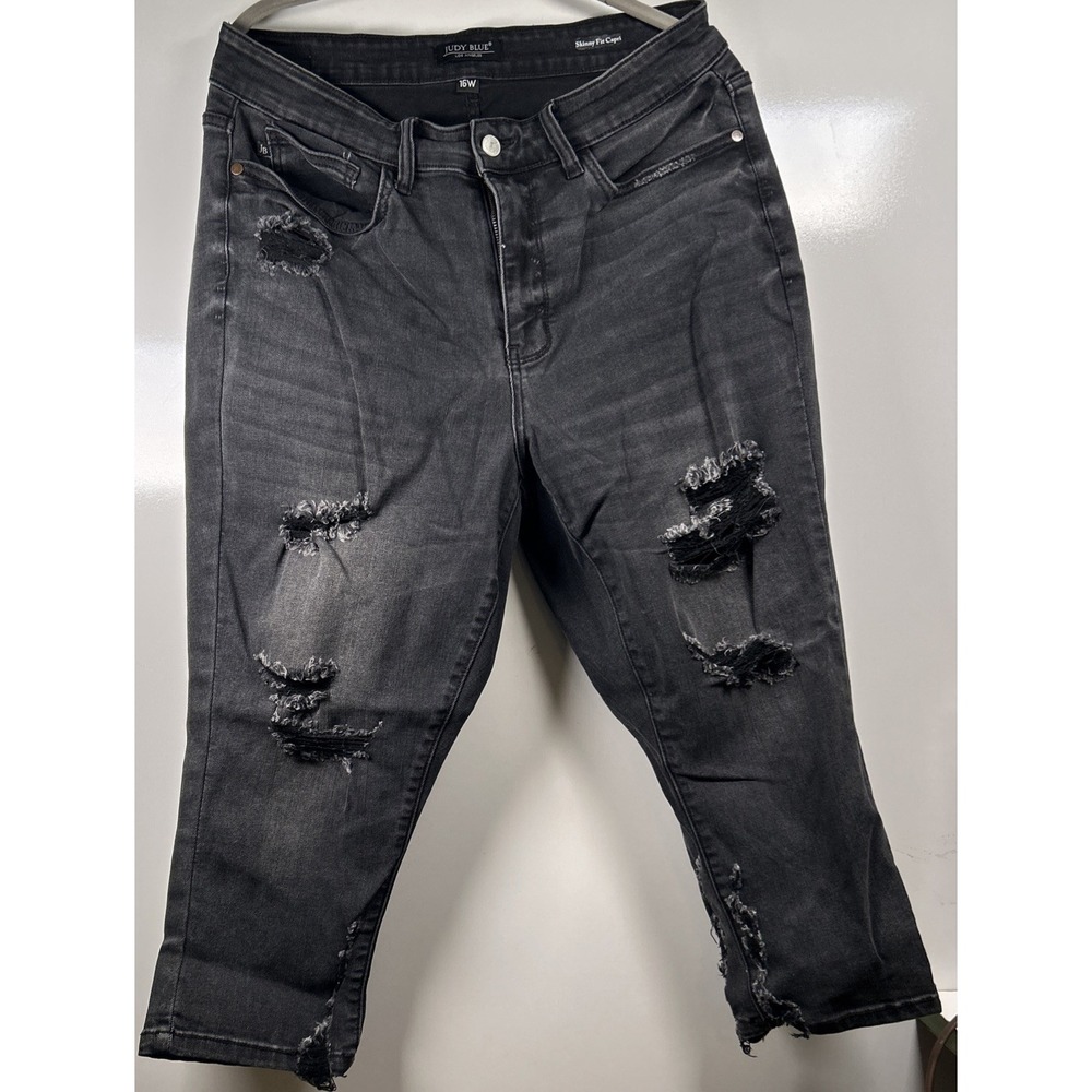 Plus Women's Judy Blue Black High Rise Distressed Skinny Capri Jeans Size 16W